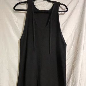 Tunic/ cover up. Thick crotchet, black. 1X